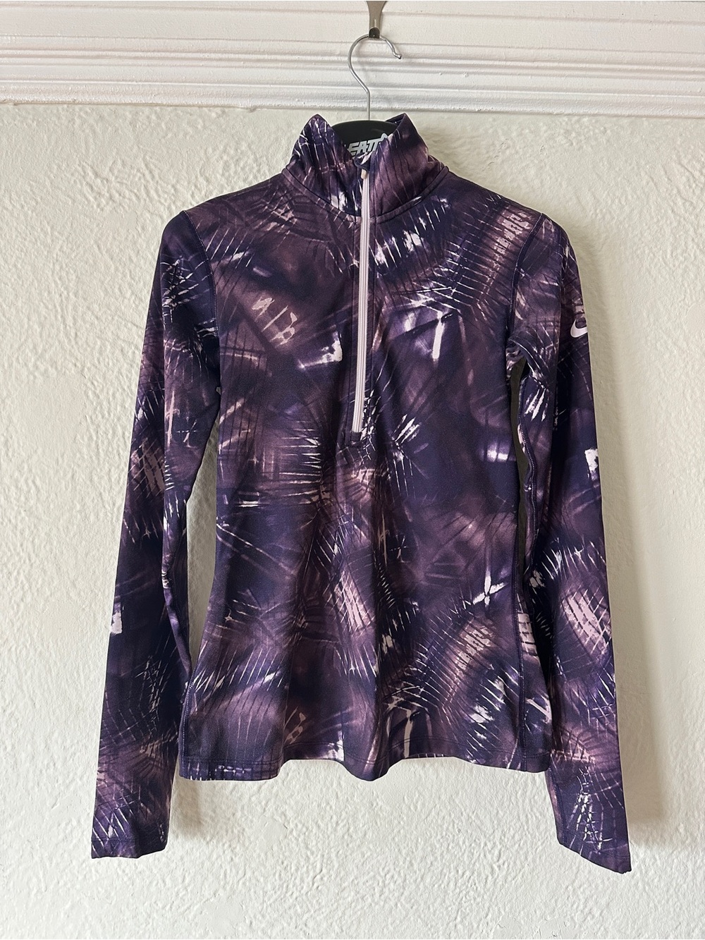 Nike Womens Half Zip in Purple Palm Print